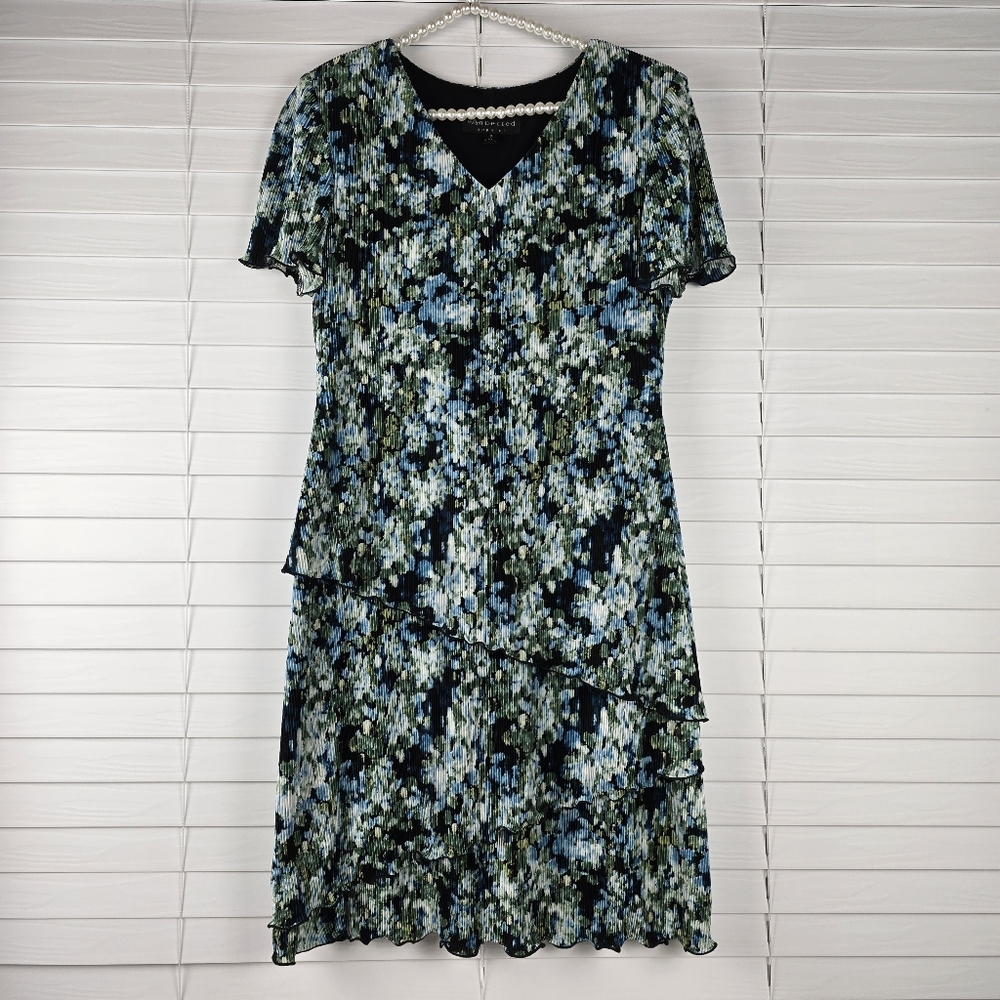 Connected Apparel Layer Pleated Dress